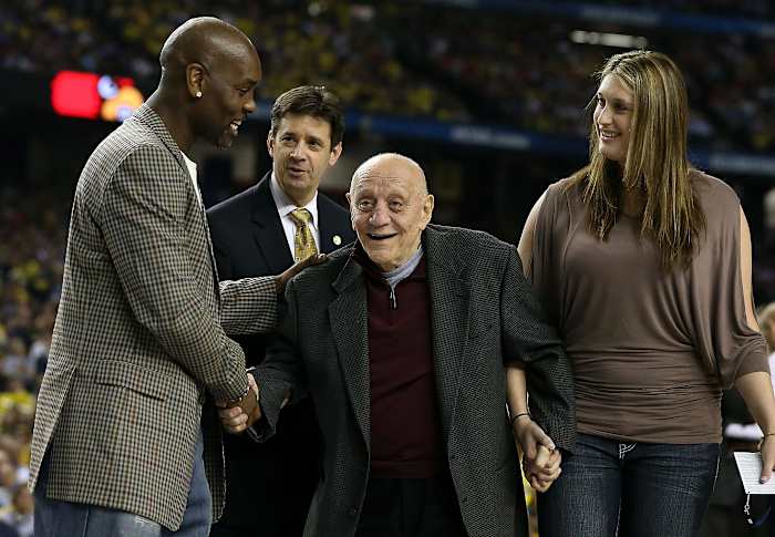 2008-jerry-tarkanian-29_10.jpg